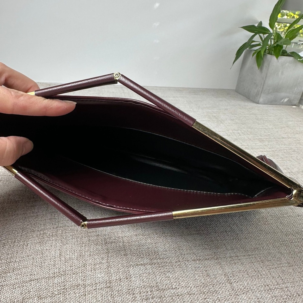 Vintage 1970s Oxblood Burgundy Frame Handbag Clutch Gold Tone Handle - Picture 2 of 11